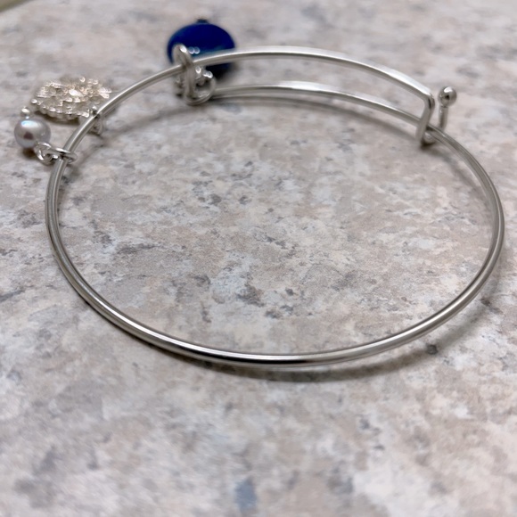 Dyed Blue Agate Charm Bracelet - Picture 6 of 8